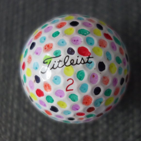 Pre-Loved Hand Designed Titleist Pro VIx  Golf Balls with Collectable Wooden Box - Picture 7 of 16